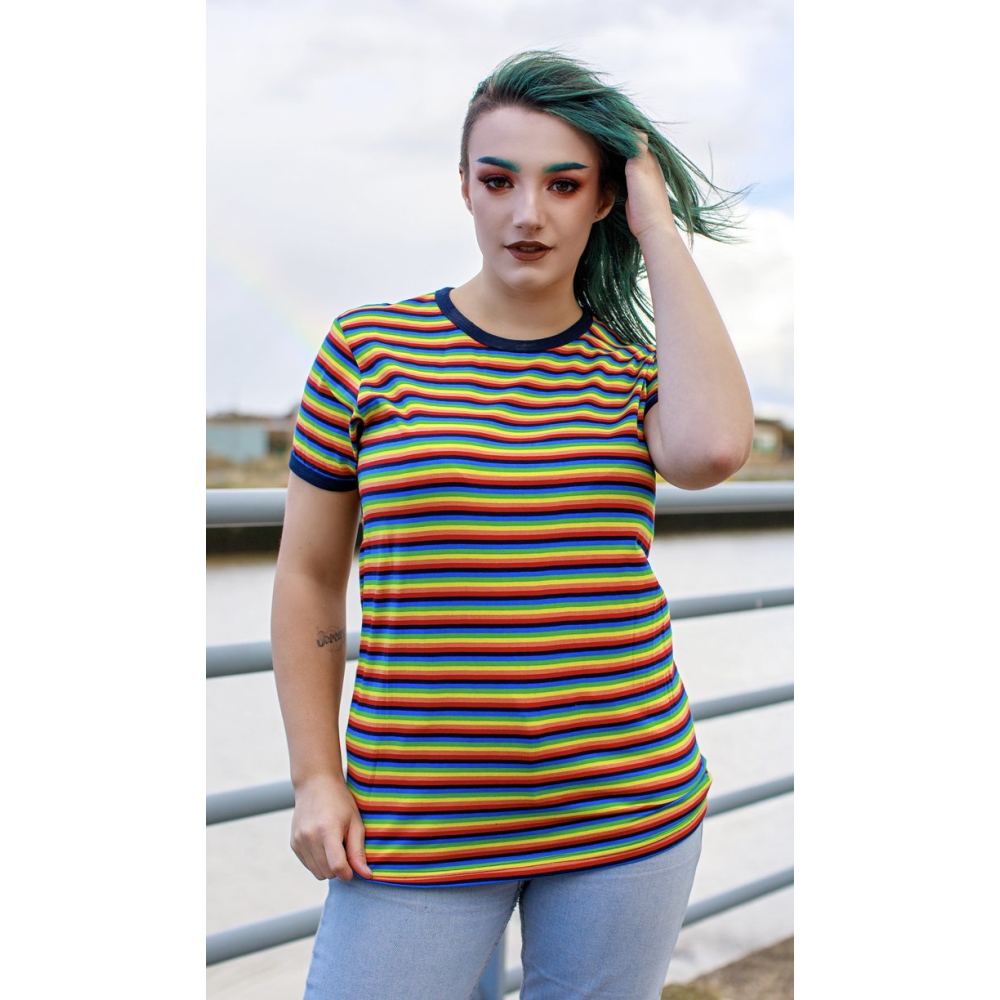 Run & Fly - Retro Rainbow Brights Repeat Striped T-shirt Femme - Arc En Ciel